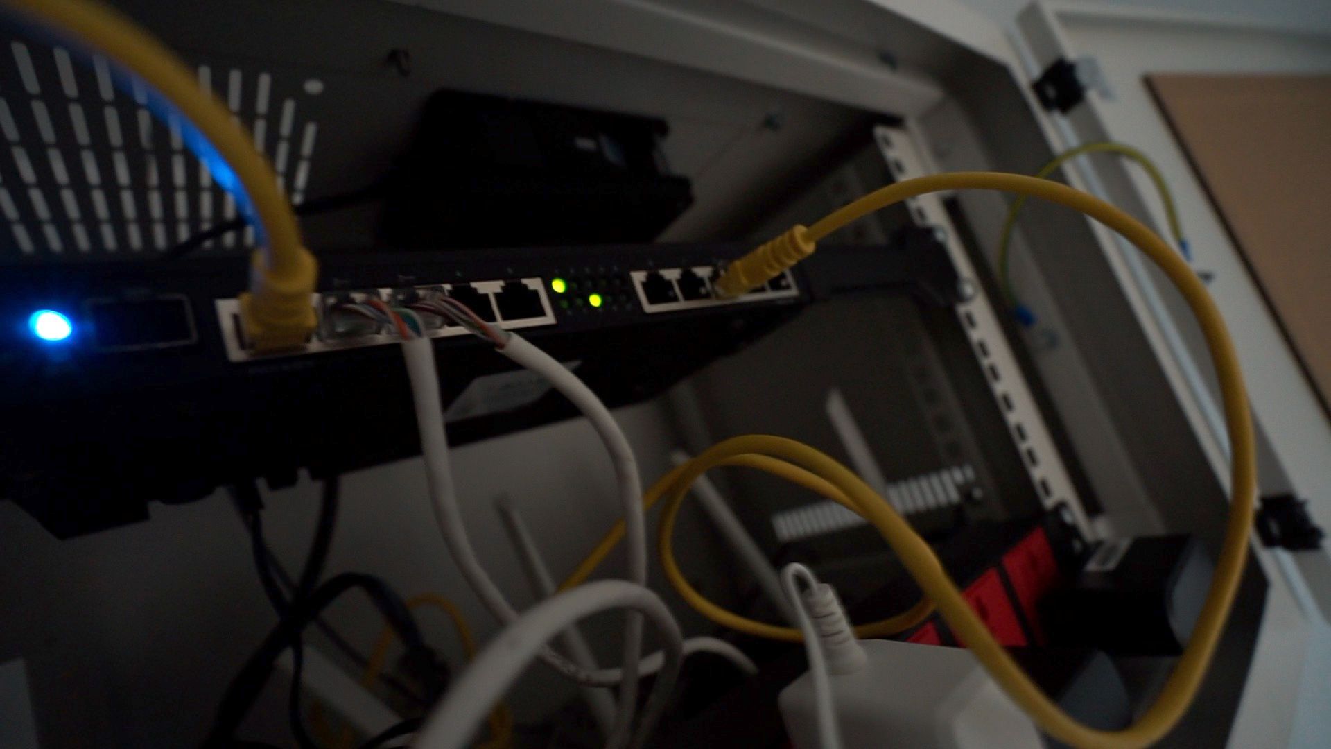 เบื้องหลังความสนุกกับการเดินระบบ Network ภายในบ้านด้วยตัวเอง