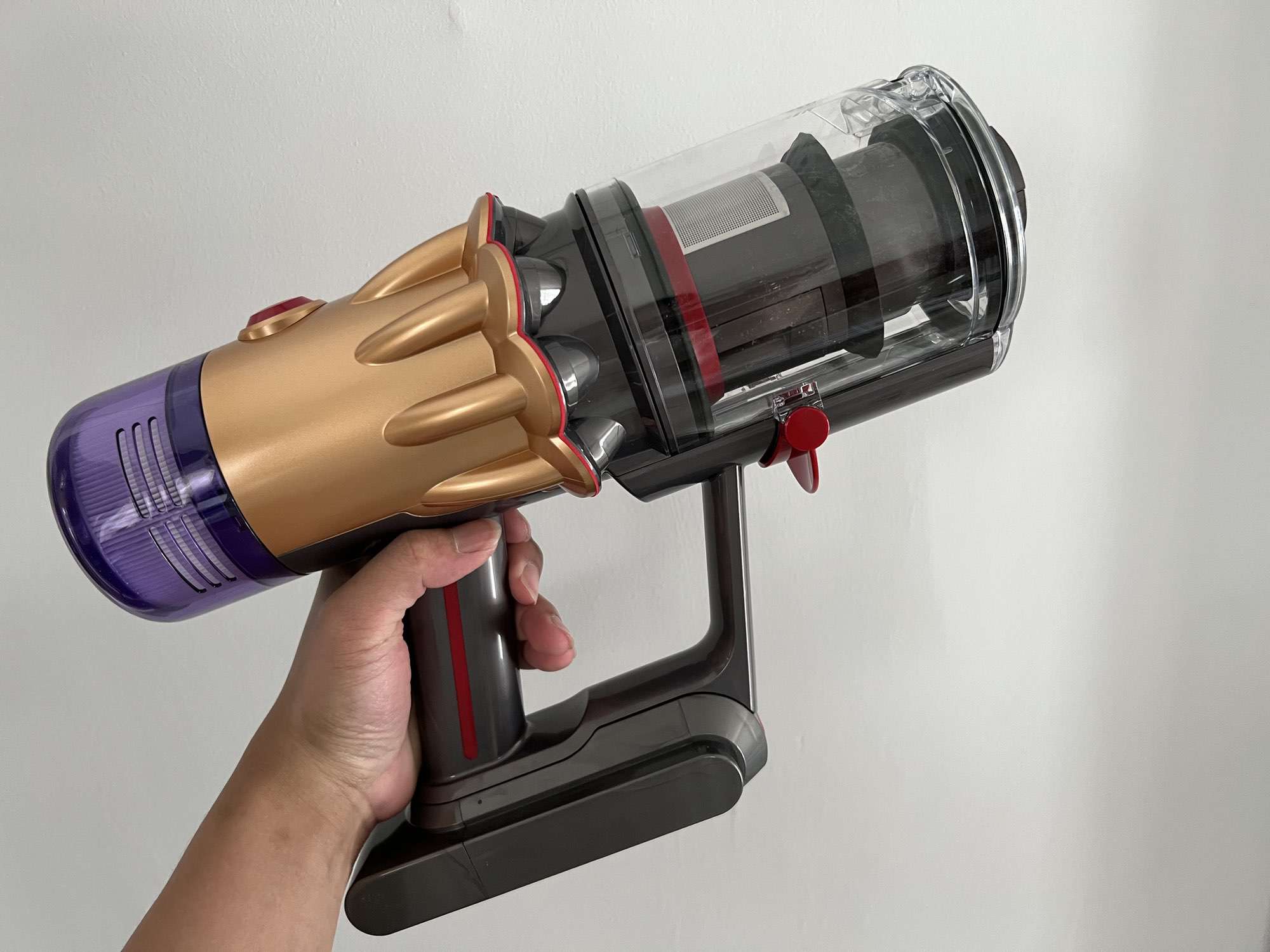 รีวิว Dyson V12 Detect Slim เครื่องดูดฝุ่นราคาเหยียบ 3 หมื่น ทำอะไรได้ ?